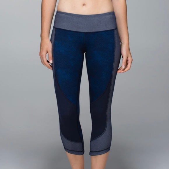 SOLD Lululemon Wunder Under Crop - Sashiko - Picture 1 of 9